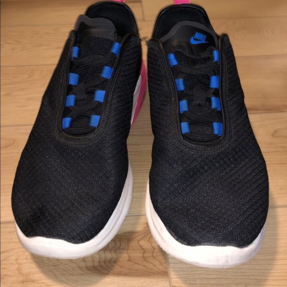 Womans Nike Airs - Picture 4 of 5